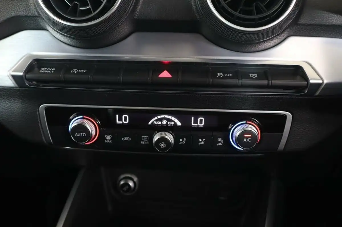 2018-audi-q2-16tdi-s-line-115ps-big-19