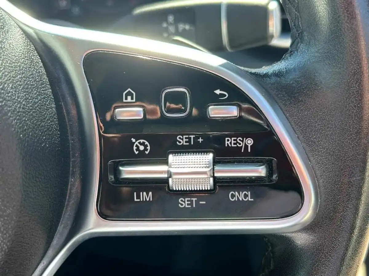 2019-mercedes-benz-c-class-20d-c220d-sport-premium-plusss-estate-5d-big-26
