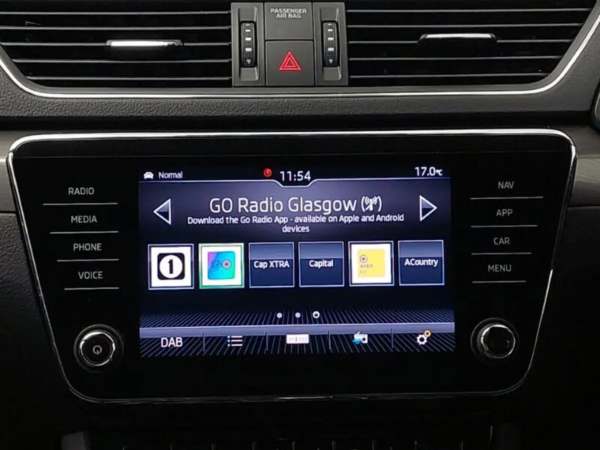 2019-skoda-superb-20-tsi-se-l-hatchback-big-9