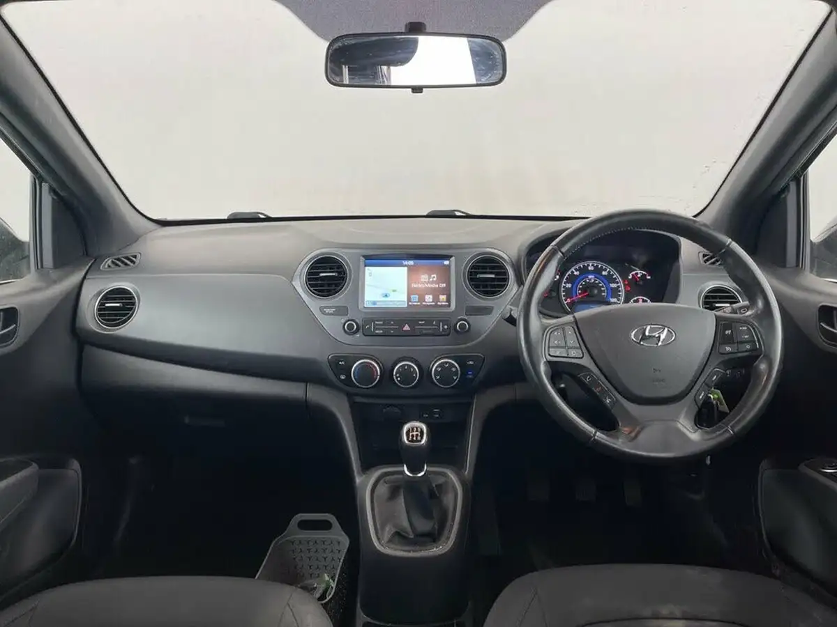 2019-hyundai-i10-10-go-se-67ps-big-9