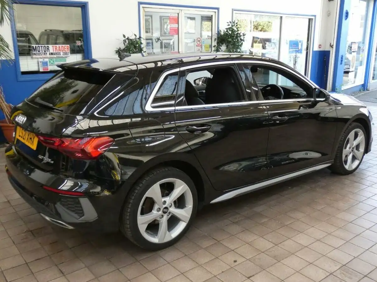 2021-audi-a3-14-40-tfsi-e-s-line-big-18