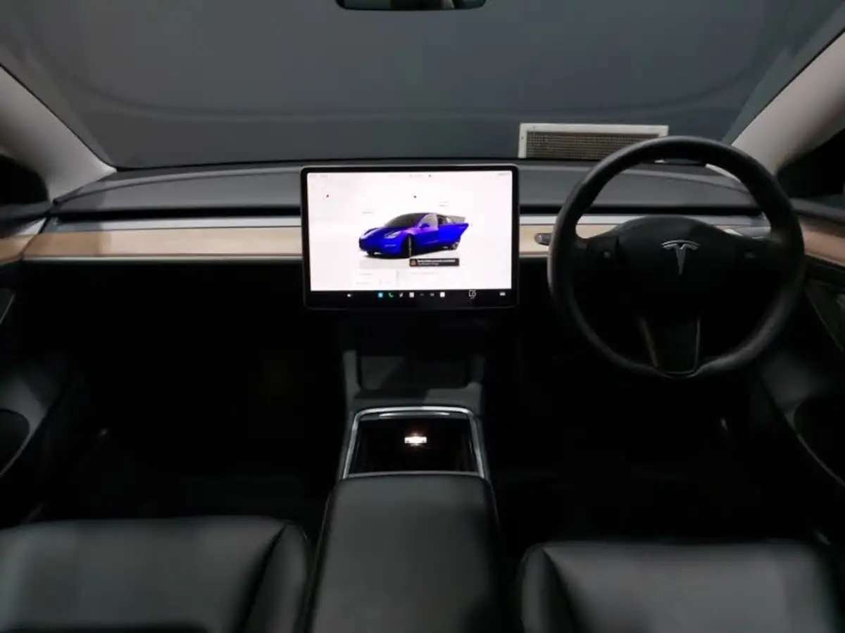 2022-tesla-model-3-e-long-range-big-2