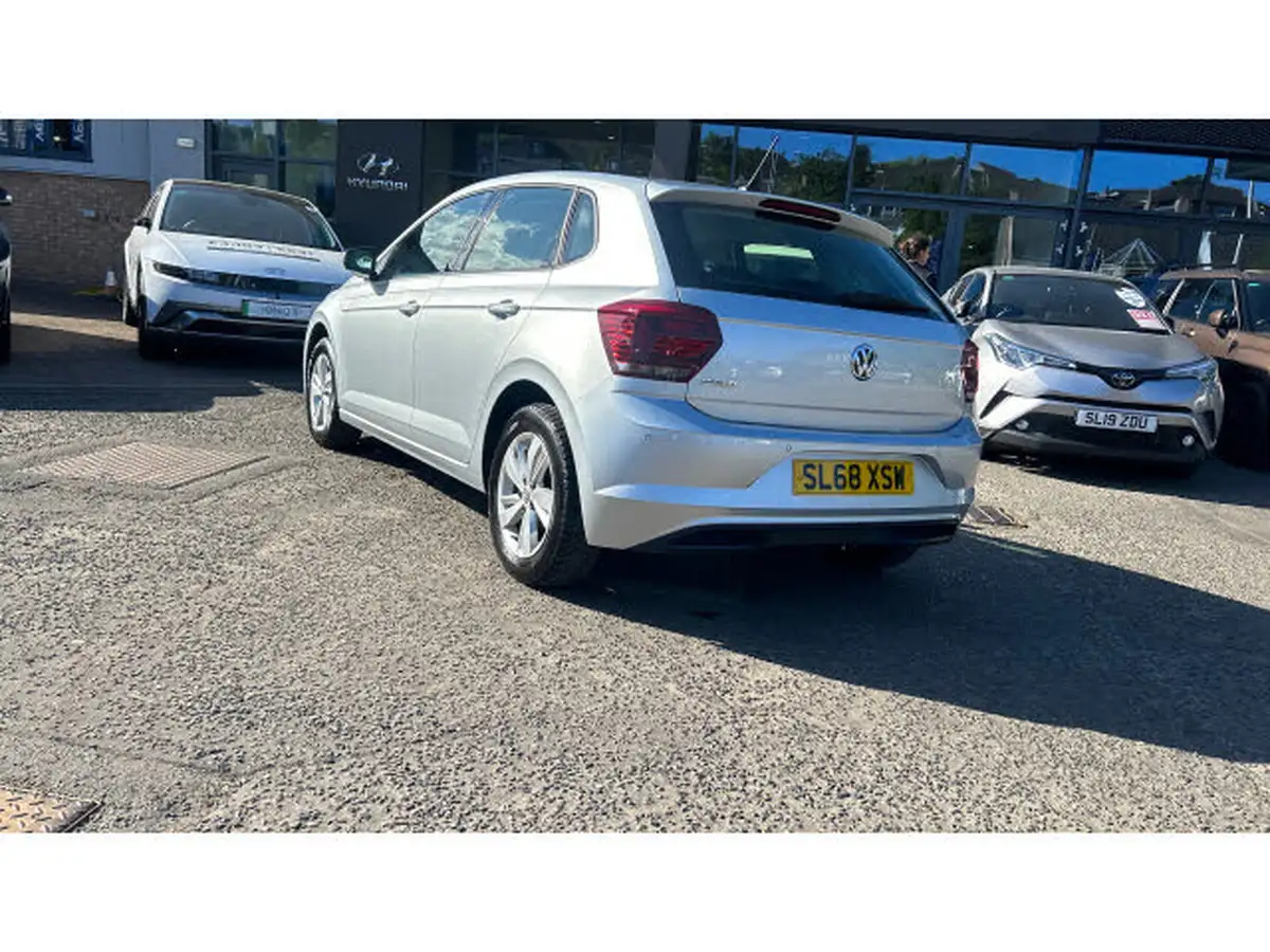 2018-volkswagen-polo-10-se-65ps-evo-big-46
