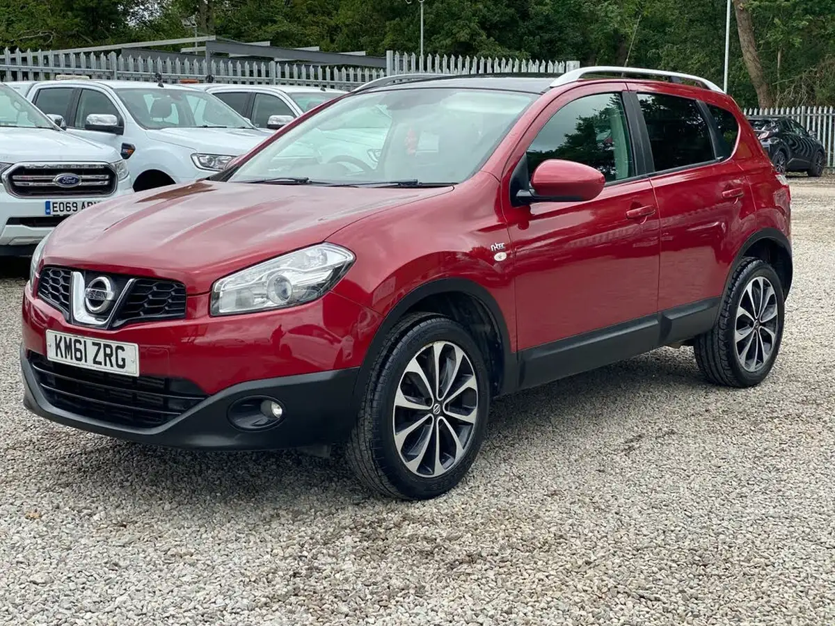2012-nissan-qashqai-15td-n-tec-big-3