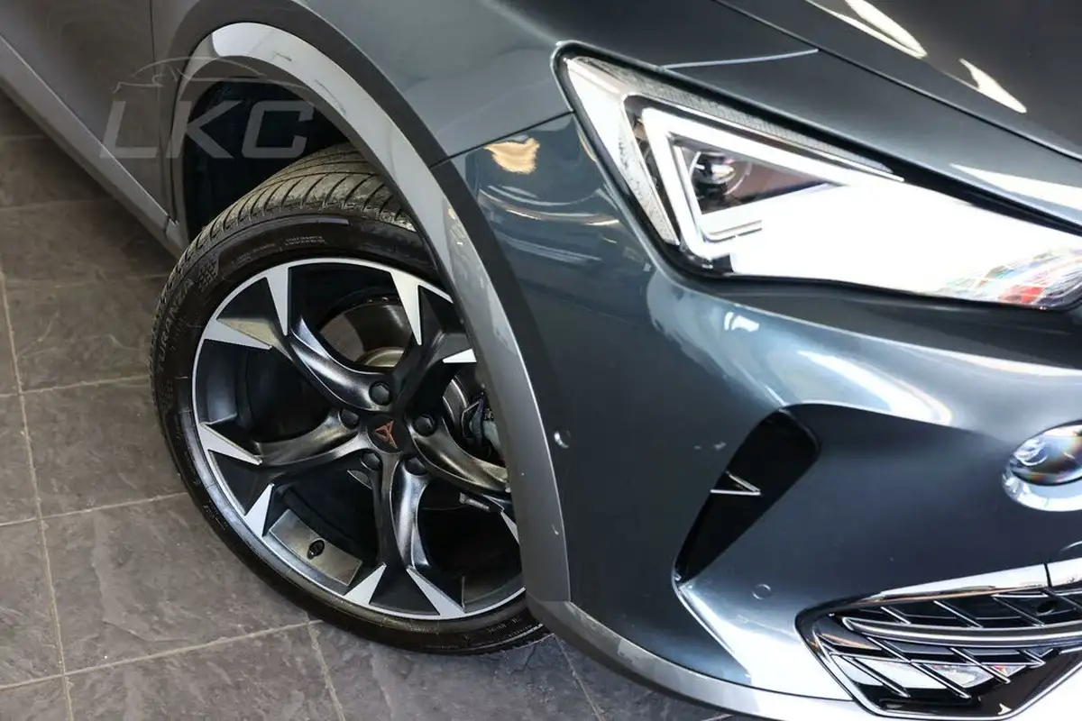 2024-cupra-formentor-20-tsi-v2-big-8