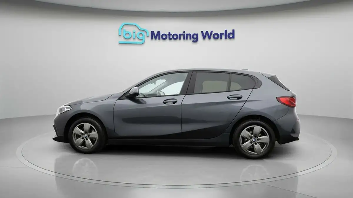 2020-bmw-1-series-15-118i-se-138bhp-big-3
