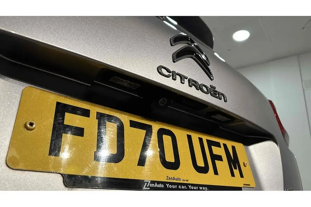 2020-citroen-c5-aircross-12-puretech-flair-plus-eat8-big-14