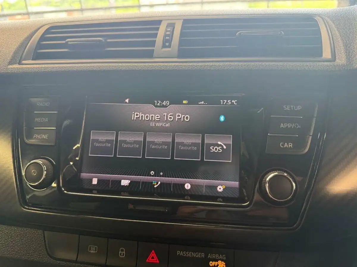 2018-skoda-fabia-10-tsi-monte-carlo-95ps-estate-big-44