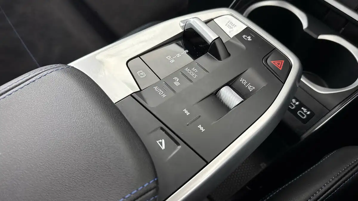 2024-bmw-ix2-e-edrive20-m-sport-tech-plus-pack-big-22
