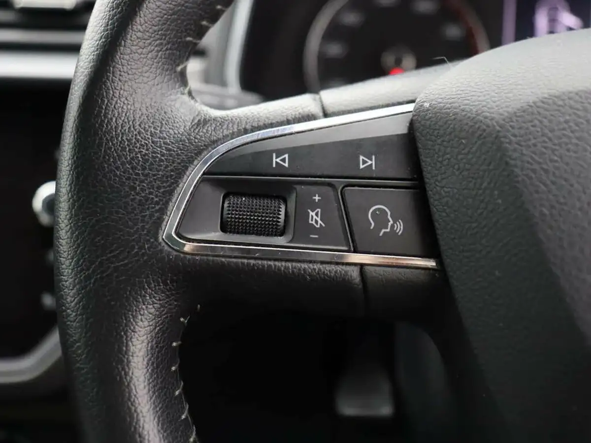 2018-seat-ibiza-10-tsi-se-technology-big-30