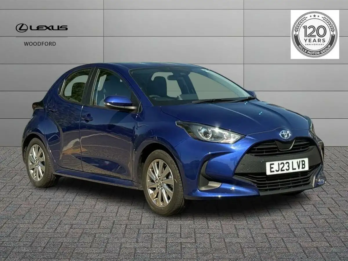 2023-toyota-yaris-15-vvt-i-icon-big-0