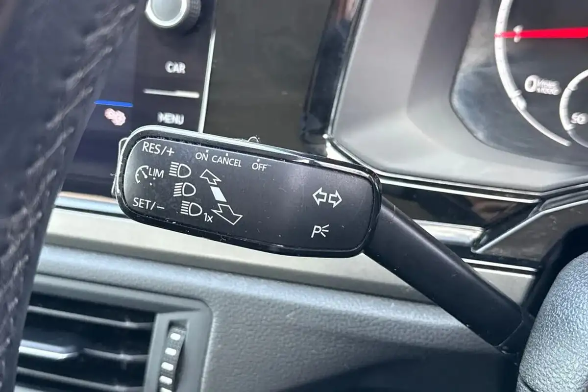 2019-volkswagen-polo-10-se-65ps-evo-ss-big-29