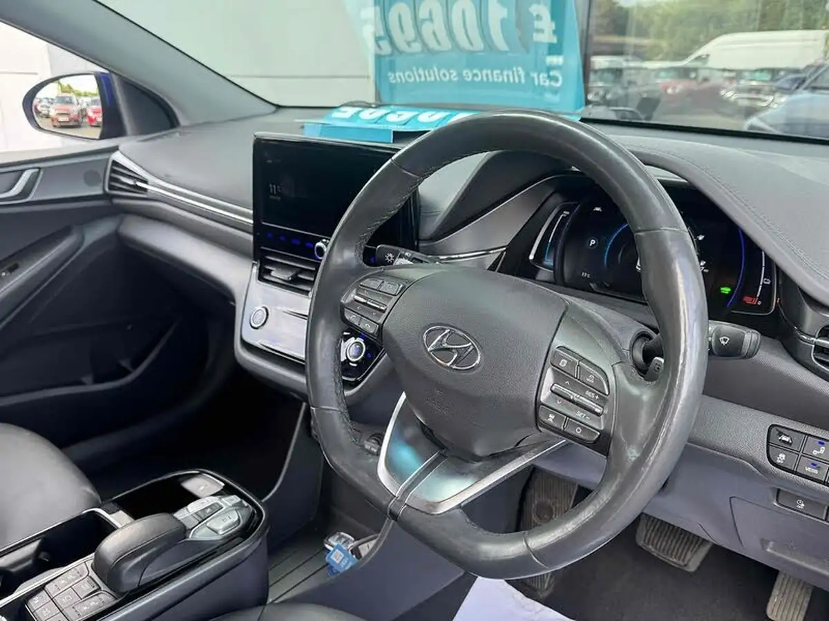2020-hyundai-ioniq-e-premium-se-electric-100kw-big-21