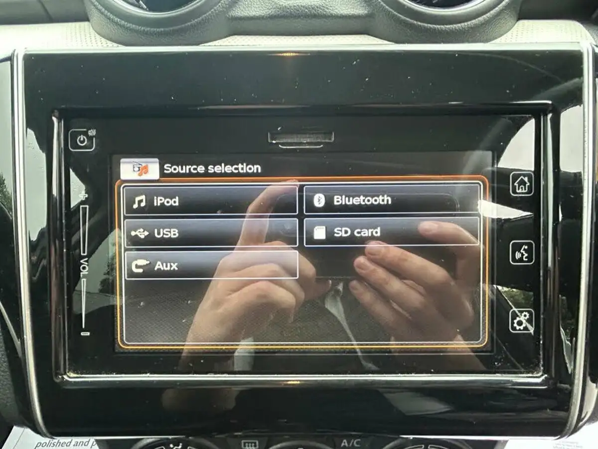 2018-suzuki-swift-10-boosterjet-sz-t-111ps-big-27