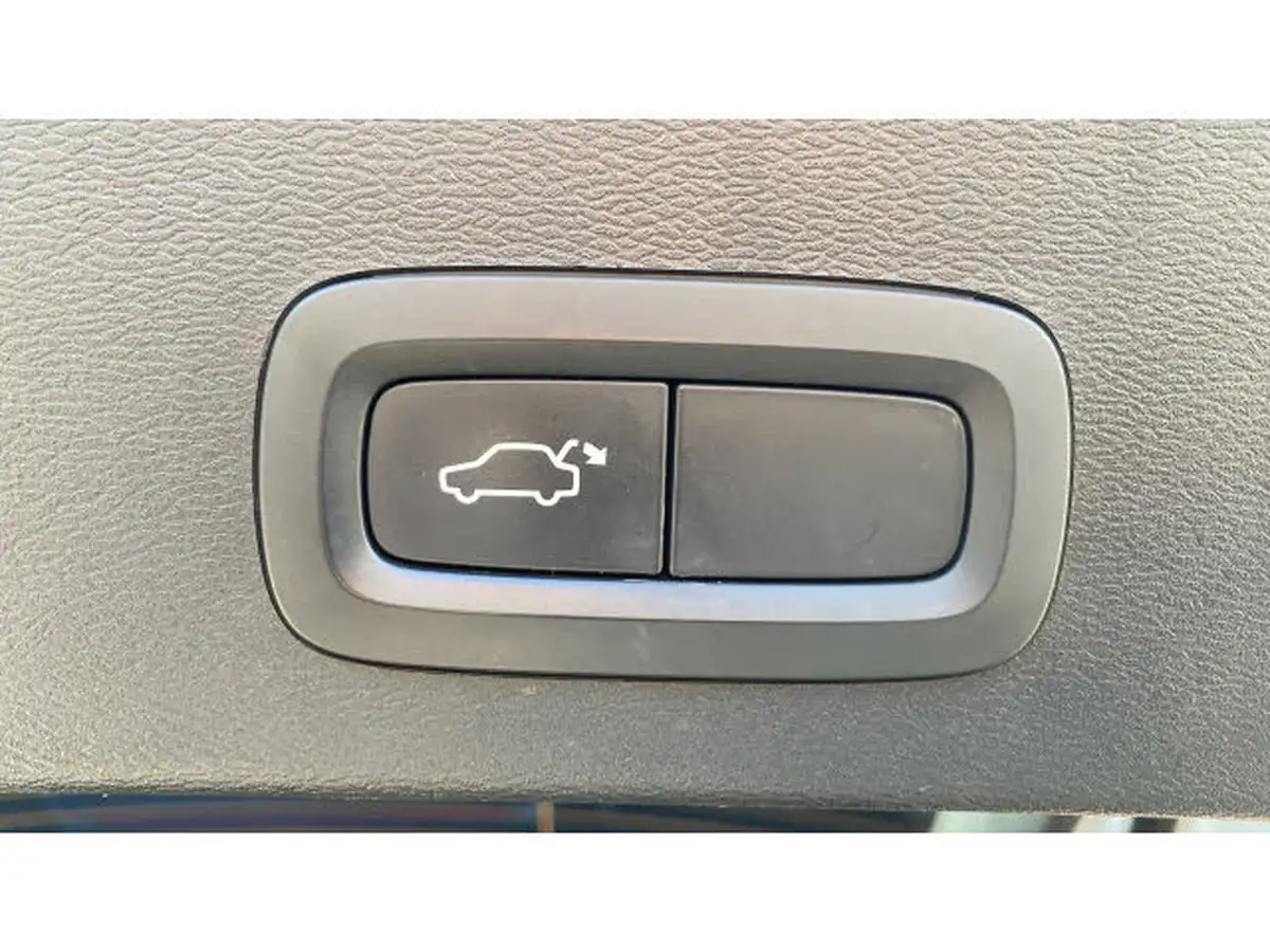 2021-volvo-xc40-20-b4-r-design-pro-194bhp-auto-big-38