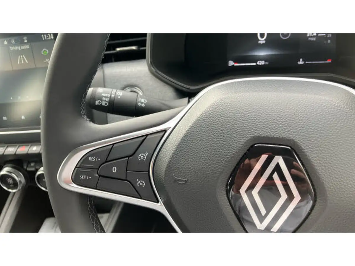 2024-renault-clio-10-tce-evolution-big-12