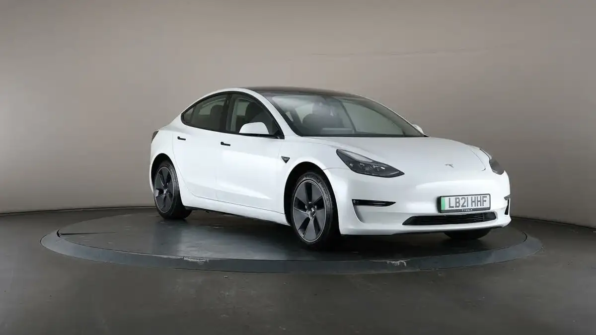 2021-tesla-model-3-e-long-range-4x4-big-52