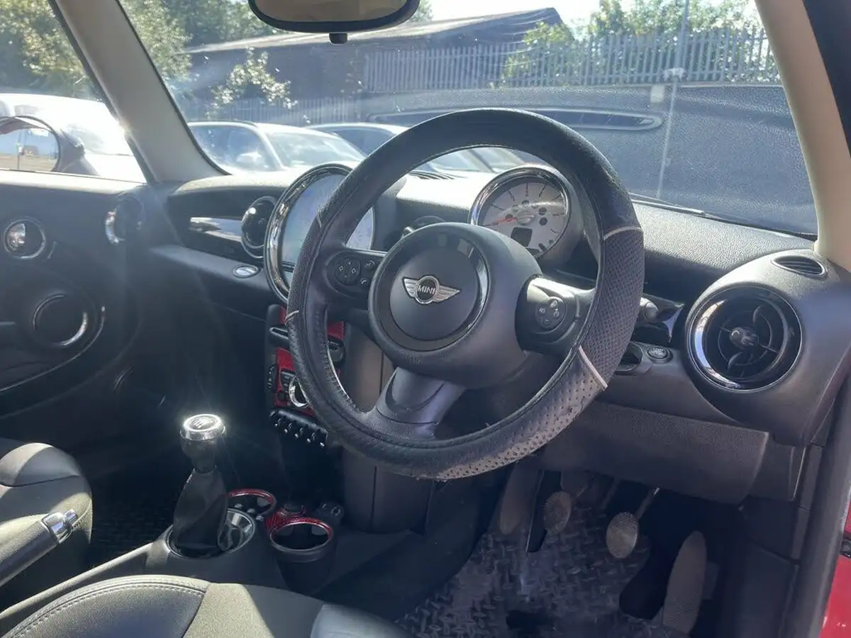 2013-mini-cooper-16td-cooper-d-112bhp-sport-chili-hatchback-3d-big-13
