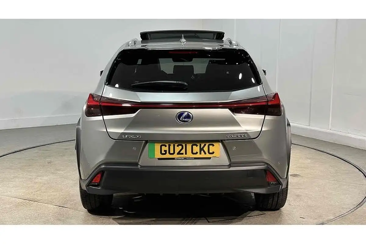 2021-lexus-ux-300e-e-ux-big-9