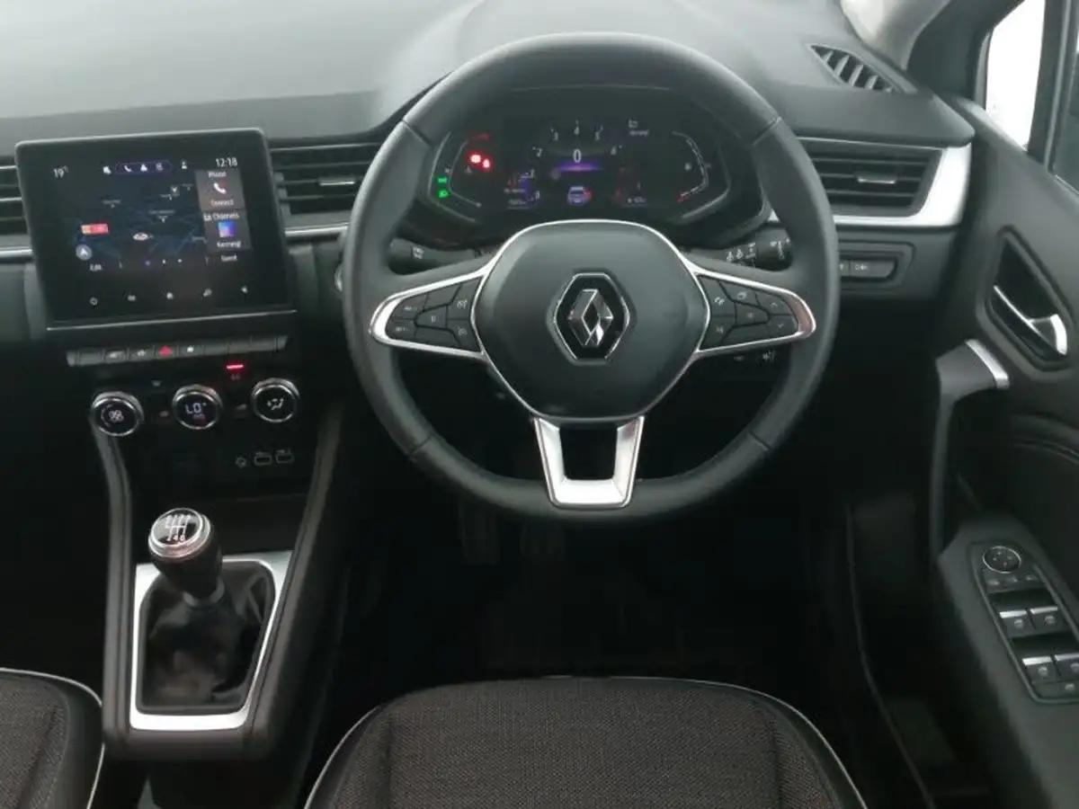 2024-renault-captur-10-tce-techno-big-6
