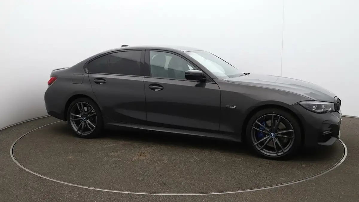 2021-bmw-3-series-20-330e-m-sport-pro-edition-saloon-4d-big-44