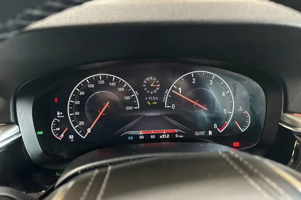 2018-bmw-5-series-20td-520d-se-190bhp-ss-saloon-4d-big-14