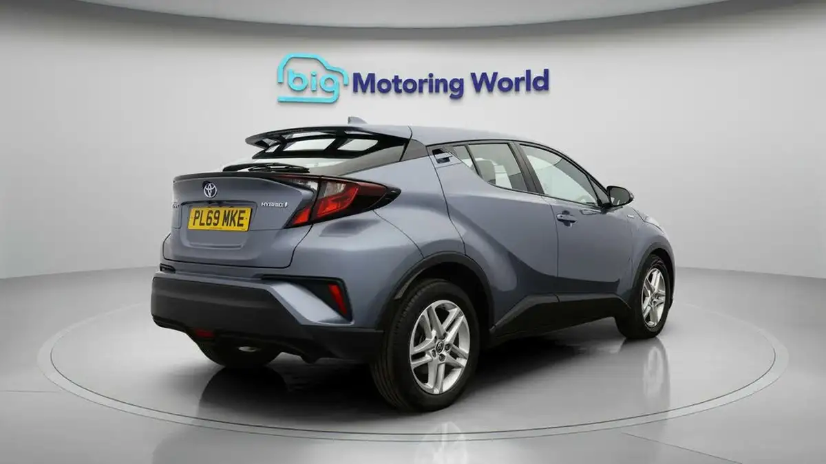 2020-toyota-c-hr-18-vvt-i-icon-parking-pack-big-6