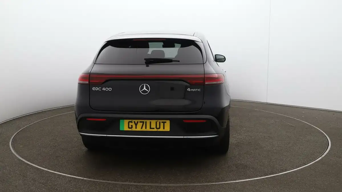 2021-mercedes-benz-eqc-e-eqc-400-amg-line-big-56