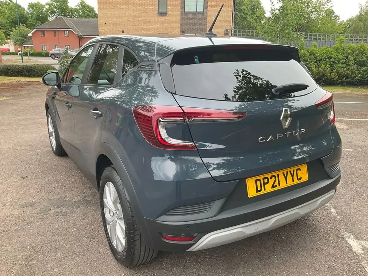 2021-renault-captur-10-tce-iconic-90ps-big-14