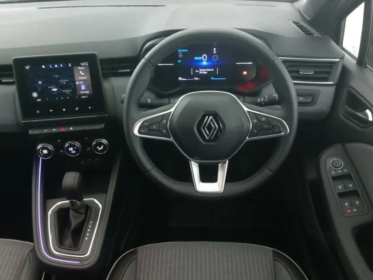 2024-renault-clio-16-techno-big-6