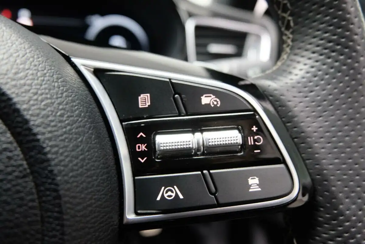 2024-kia-ceed-15-t-gdi-gt-line-s-138bhp-big-16