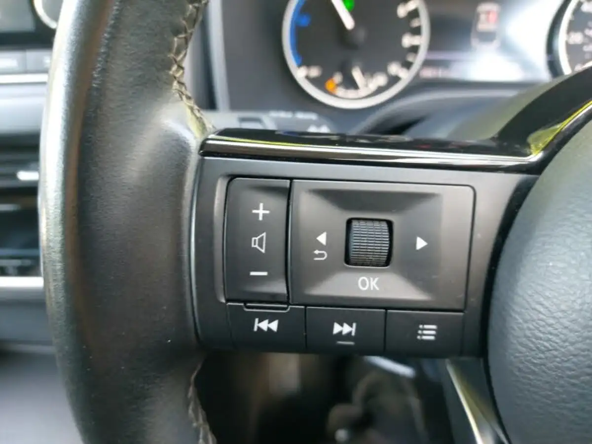 2023-nissan-qashqai-15-acenta-premium-big-17