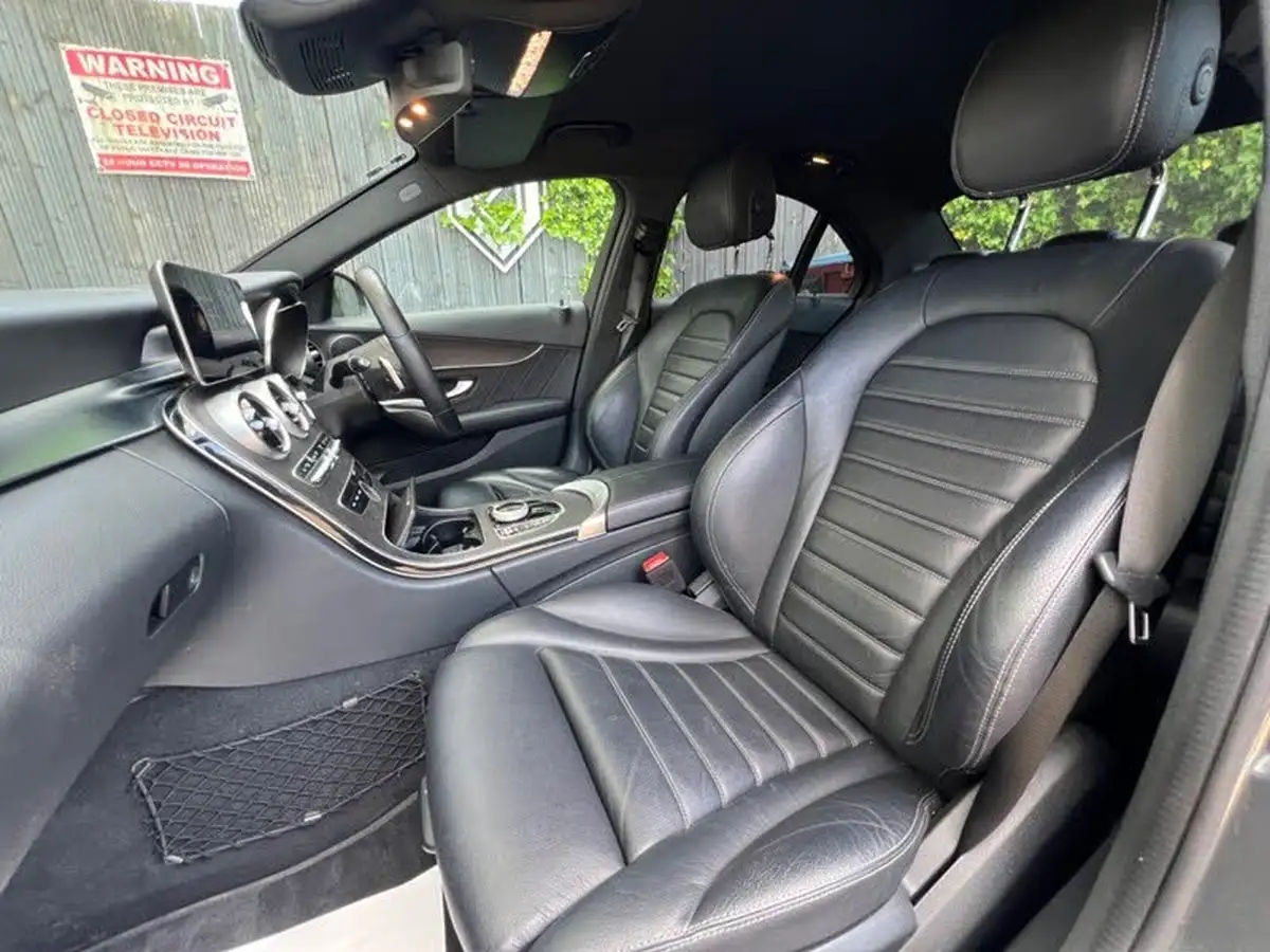 2021-mercedes-benz-c-class-20d-c300de-amg-line-edition-saloon-4d-big-51