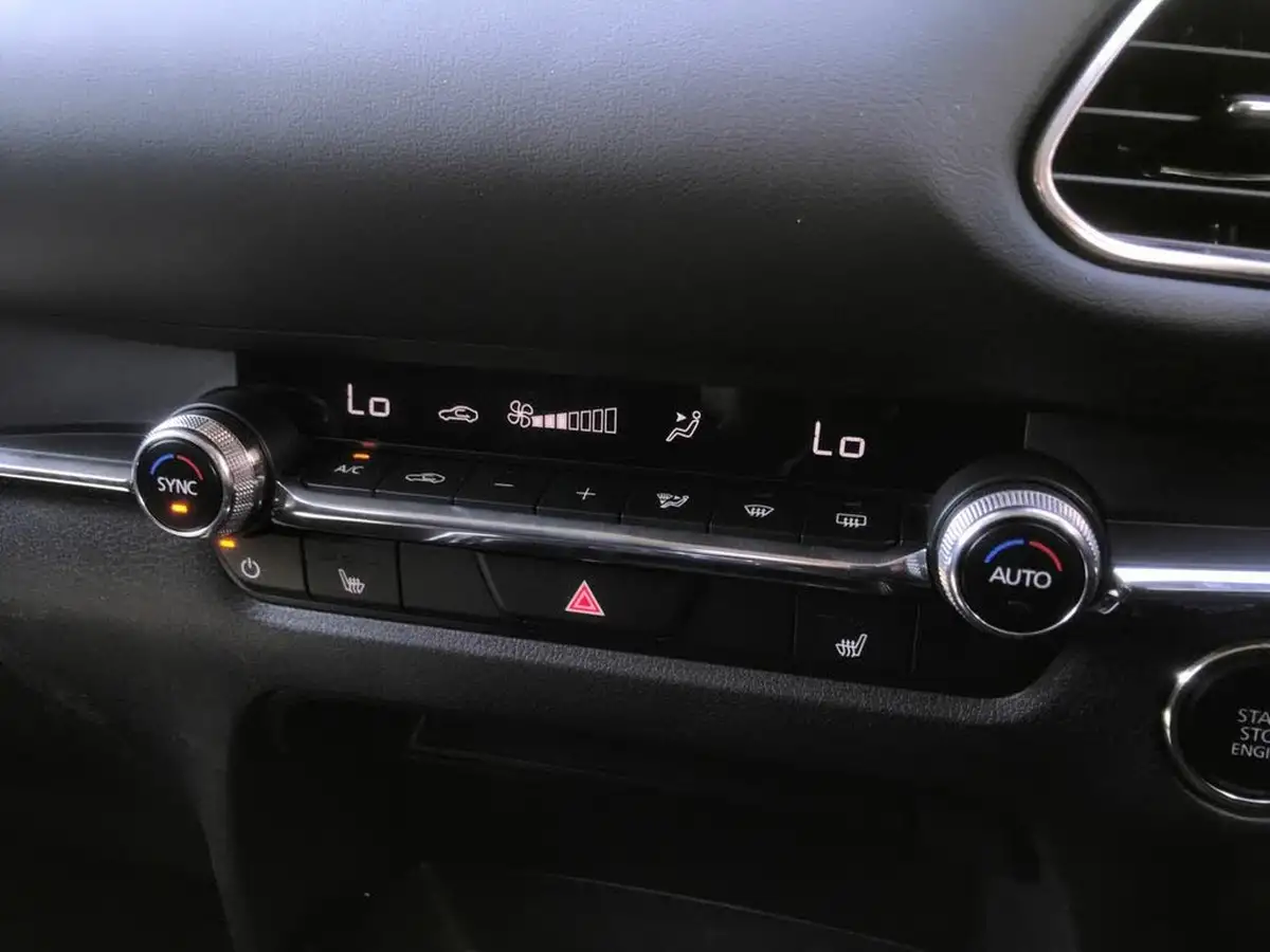 2025-mazda-cx-30-25-e-skyactiv-g-exclusive-line-big-17