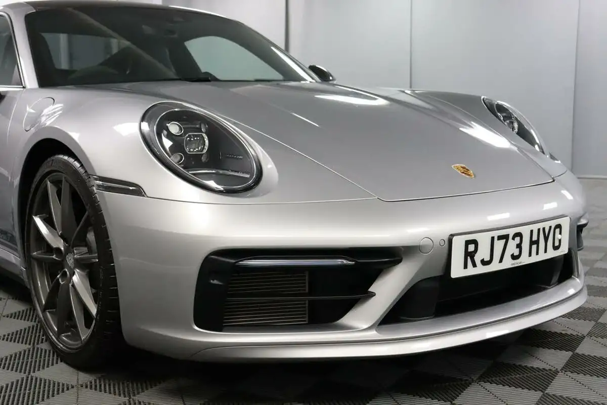 2024-porsche-911-30-carrera-t-385ps-coupe-big-5