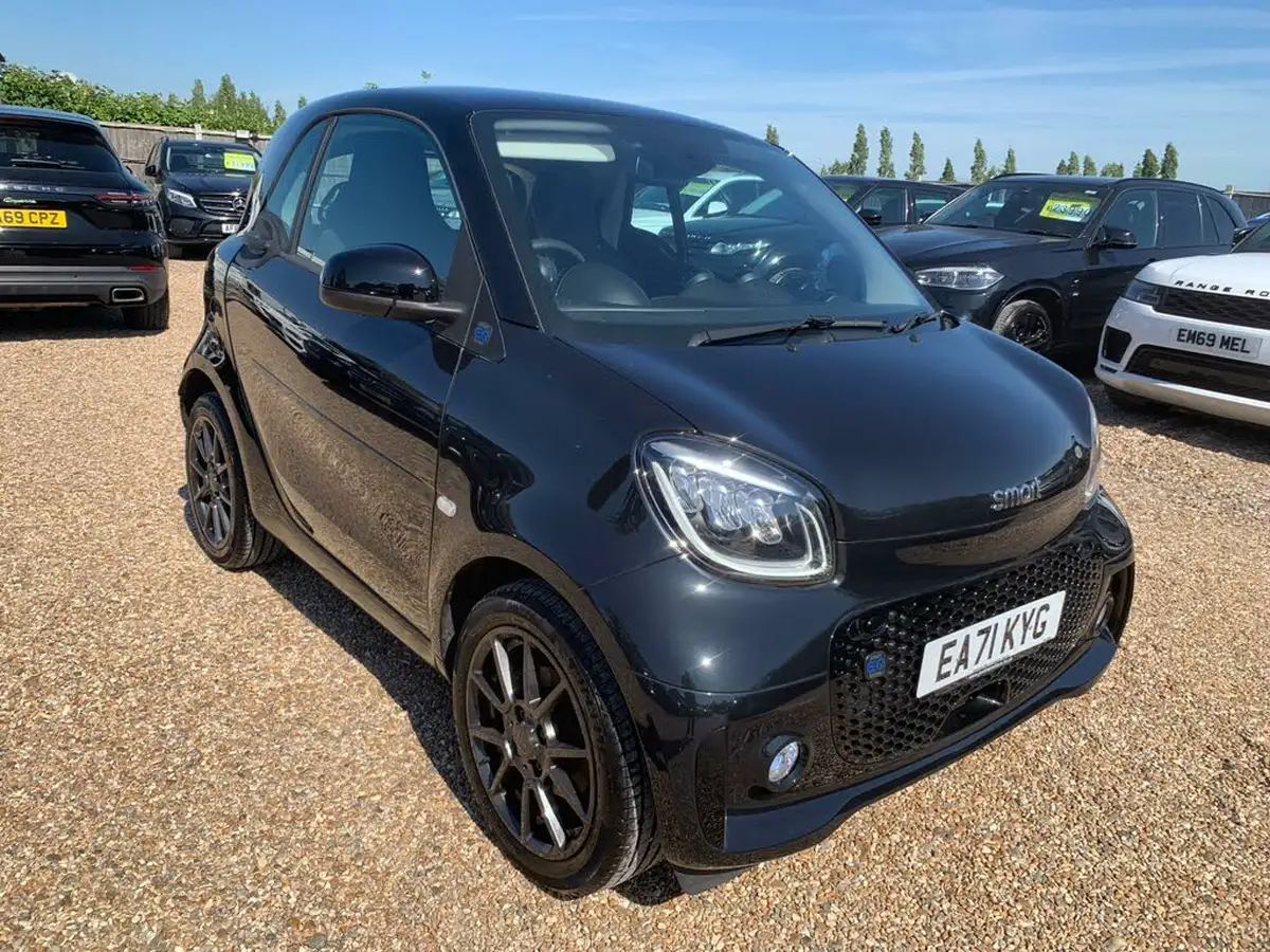 2021-smart-fortwo-eq-brabus-line-coupe-big-0