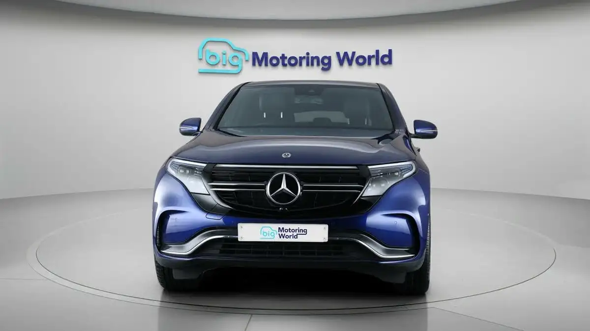 2021-mercedes-benz-eqc-e-eqc-400-amg-line-big-1