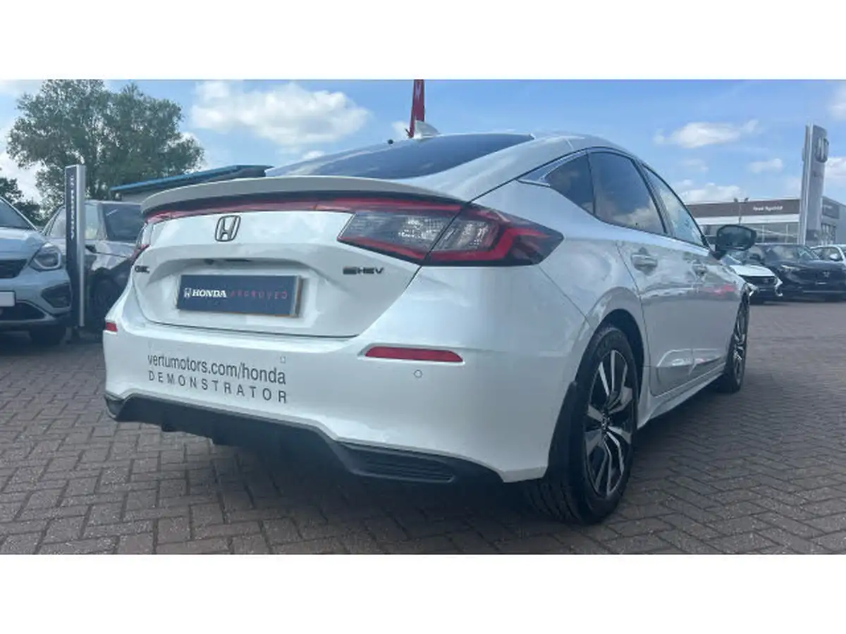 2025-honda-civic-20-i-mmd-elegance-big-31