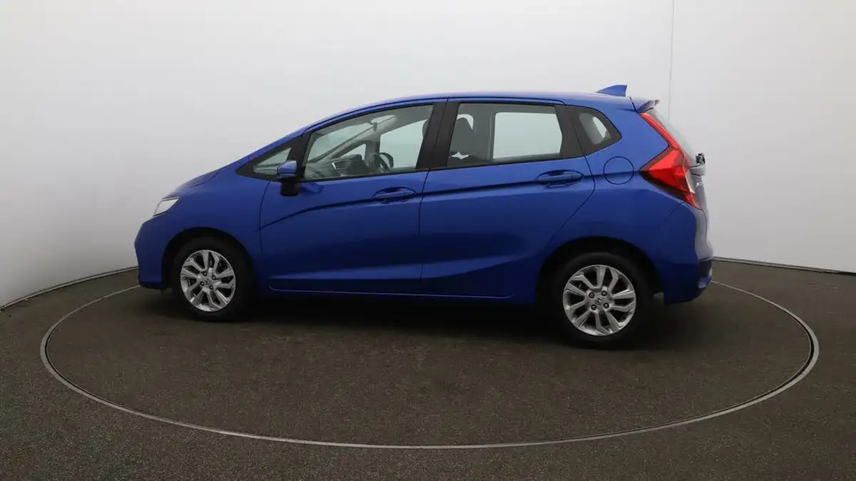 2018-honda-jazz-13-i-vtec-se-big-56