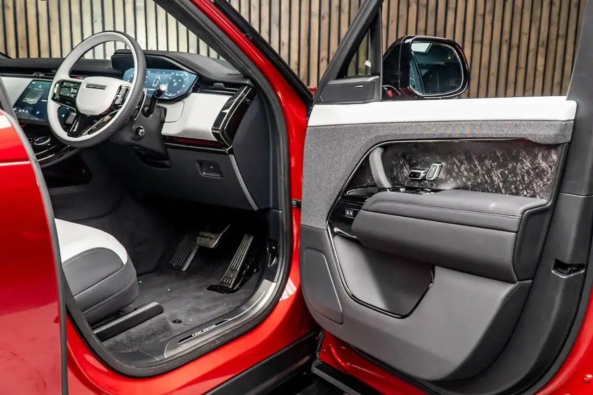 2023-land-rover-range-rover-sport-44-p530-vermillion-edition-big-30