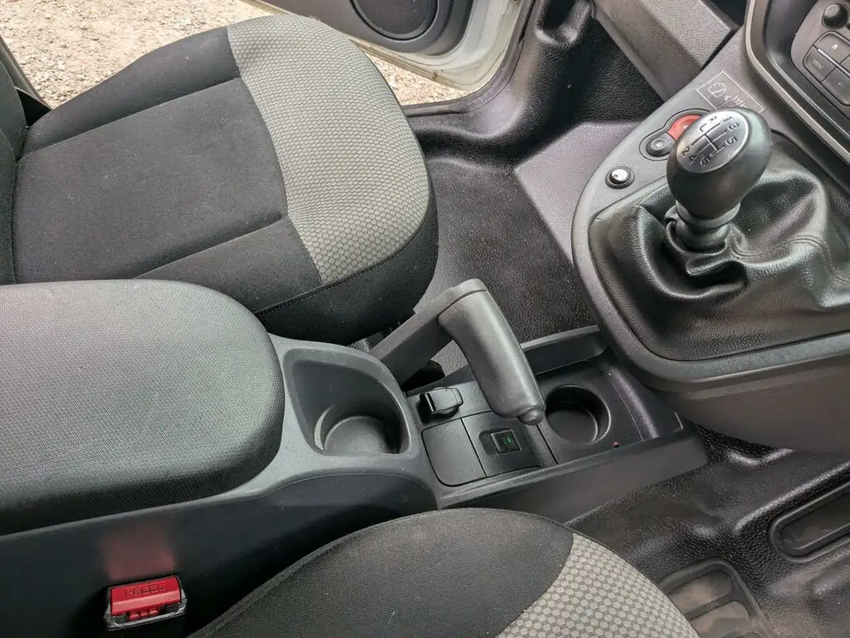 2017-renault-kangoo-maxi-15td-ll21-energy-dci-110-maxi-business-eu6-panel-1461cc-big-64