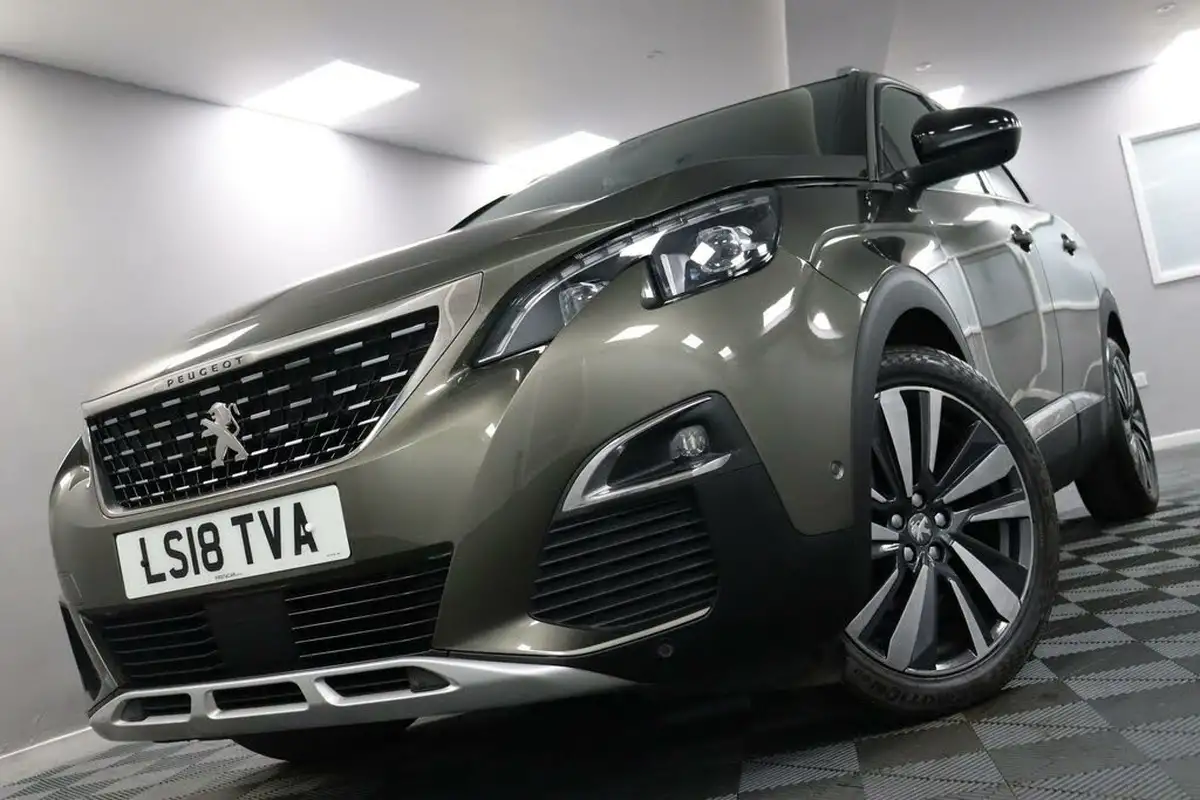 2018-peugeot-3008-suv-12-puretech-gt-line-premium-big-11