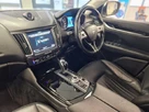 2017-maserati-levante-30td-awd-small-23