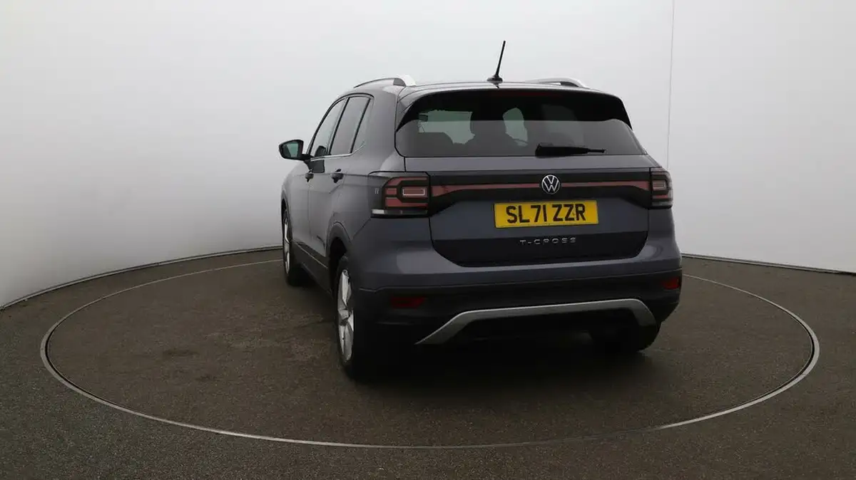 2021-volkswagen-t-cross-big-59