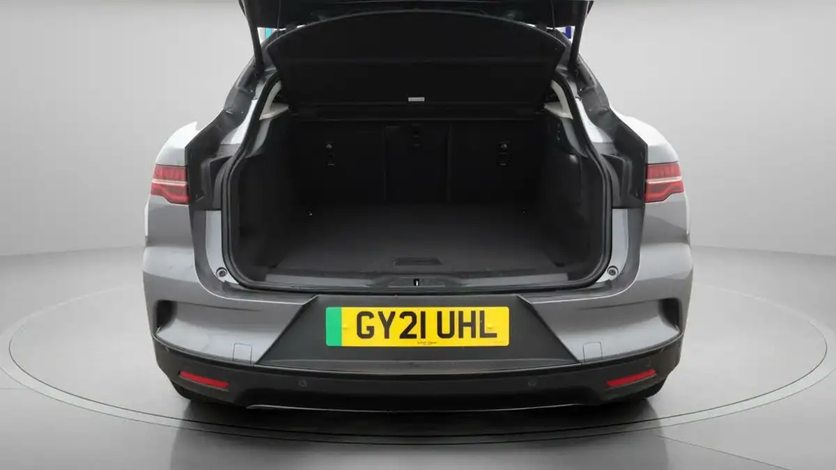 2021-jaguar-i-pace-ev400-se-big-17