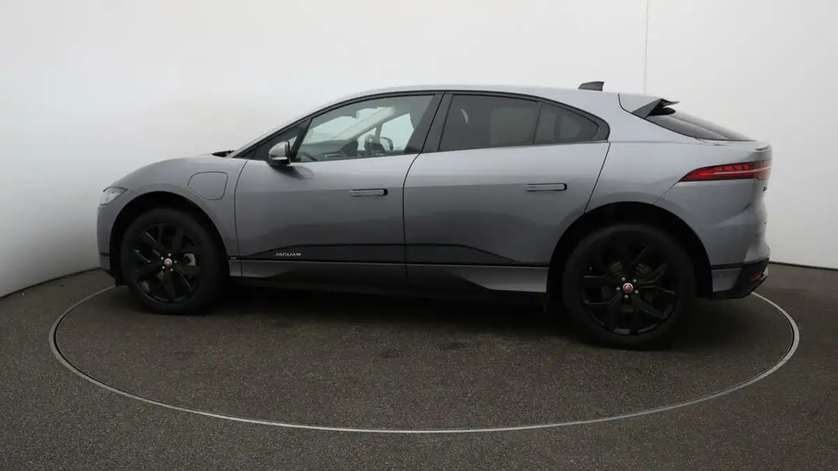 2021-jaguar-i-pace-ev400-se-big-45