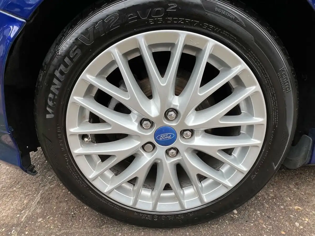 2014-ford-focus-16tdci-zetec-s-hatchback-big-59