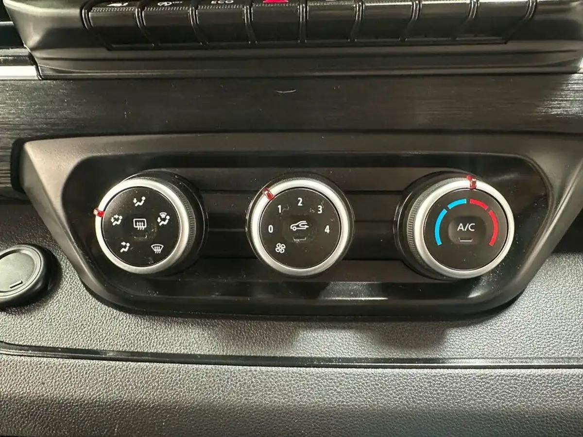 2023-nissan-primastar-20dci-tekna-28-l1h1-130pseu6d-big-18