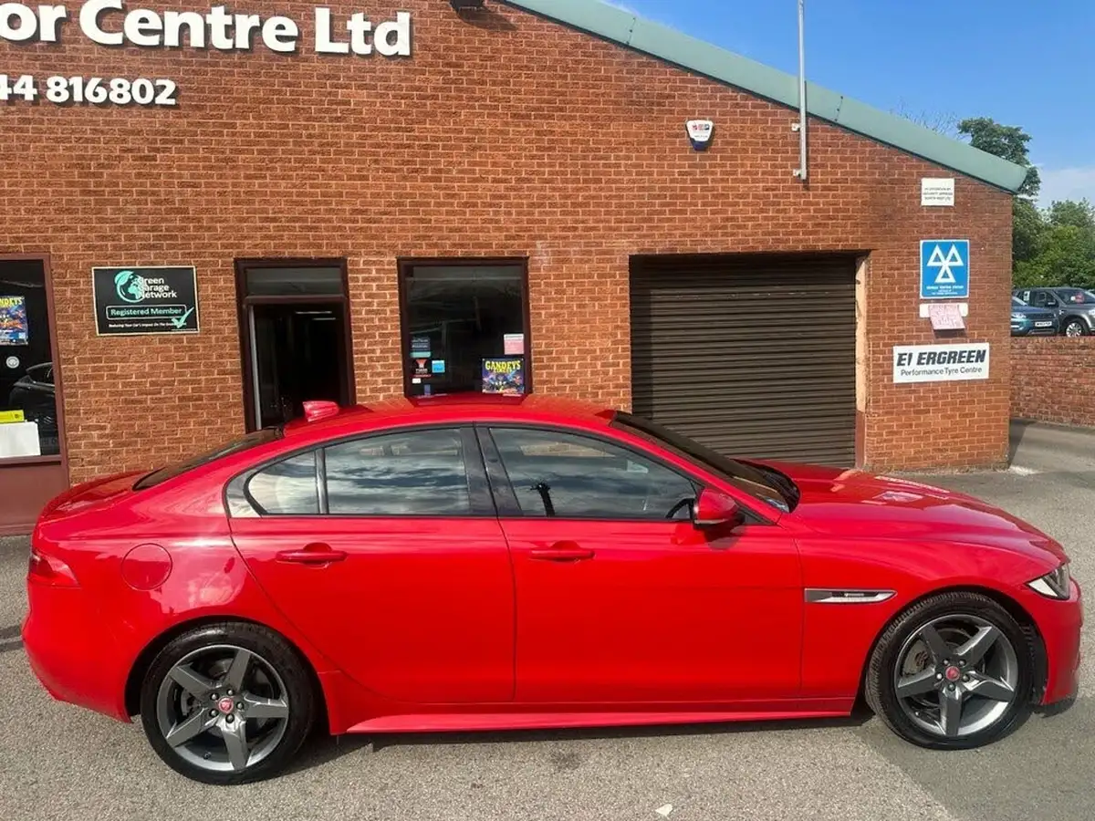 2019-jaguar-xe-20i-r-sport-200ps-big-6