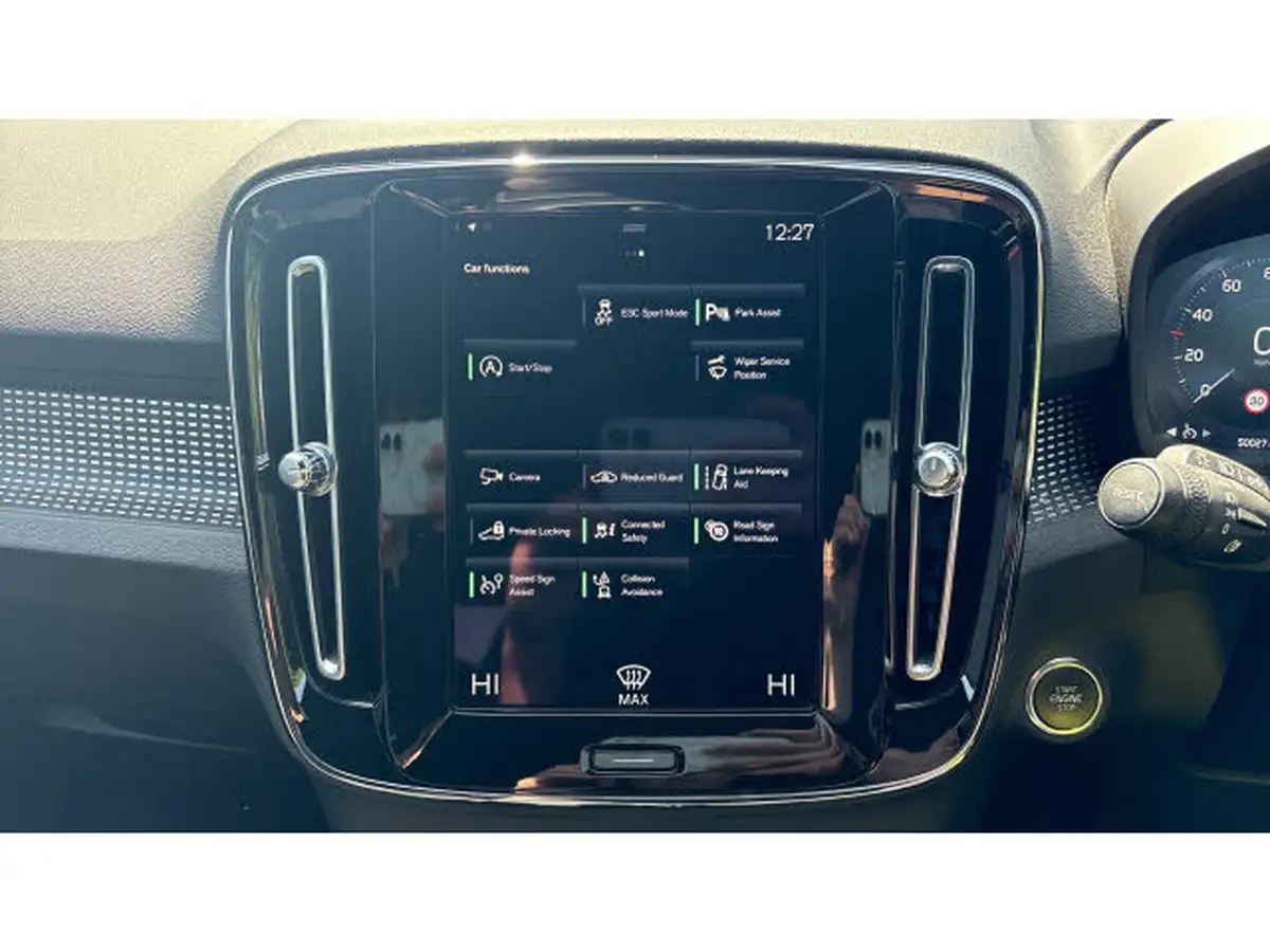 2020-volvo-xc40-20-b4-r-design-awd-big-35